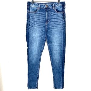 American Eagle Super Hi-Rise Jeggings